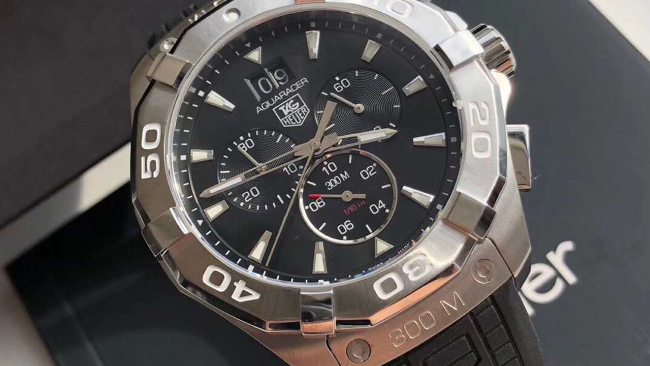 泰格豪雅停走(圖) 泰格豪雅停走(圖)