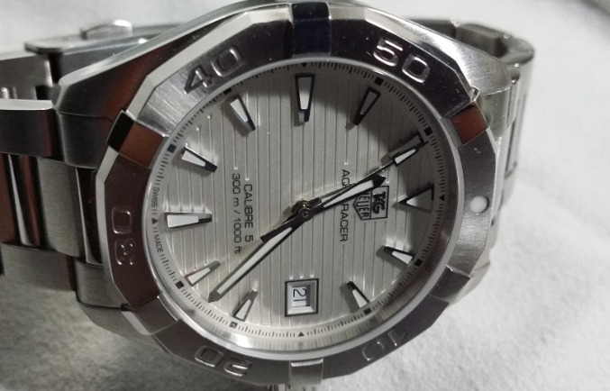 泰格豪雅手表表鏈磨損?別讓不當(dāng)操作毀了你的愛表