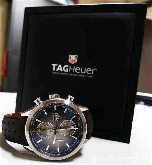 泰格豪雅手表表盤移位？輕松解決，盡在此招